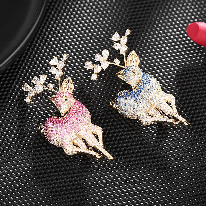 

Trendy Zirconium Corsage Cute Animal Brooches Clothing Mother Accessories Zircon High-quality CZ Sika Deer Brooch Christmas Gift