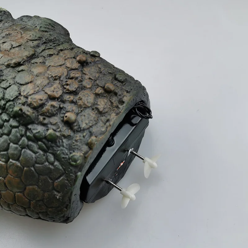 Имитация крокодиловой головки с пультом дистанционного управления