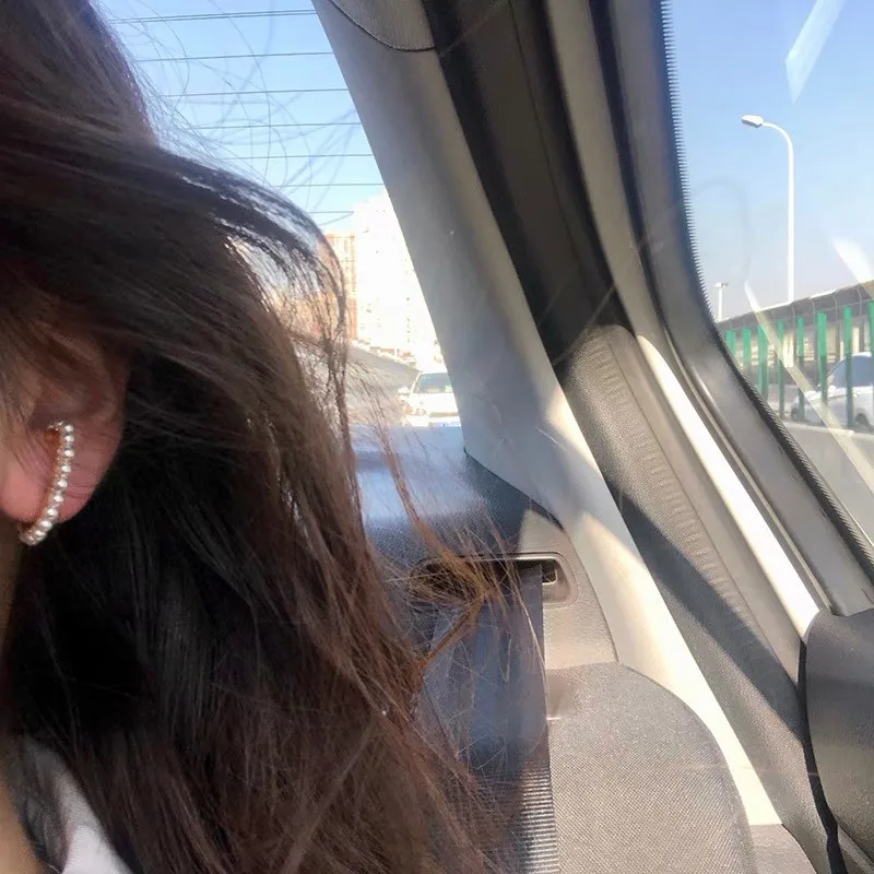 Женские матовые серьги гвоздики AOMU необычные металлические в виде треугольника