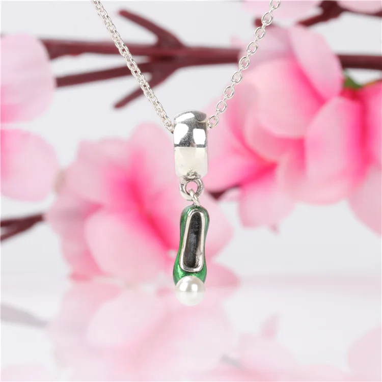 

Hot S925 Sterling Silver Pendant New Classic Shoes Pendant Bracelet Accessories Bracelet Original Beads Charms