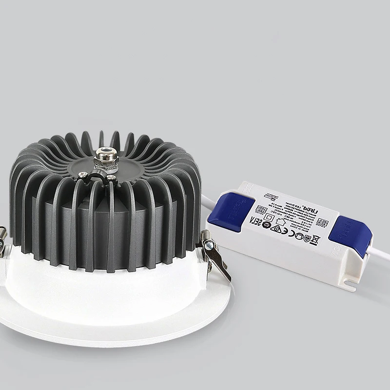 Современный светодиодный потолочный светильник в интерьере белый led