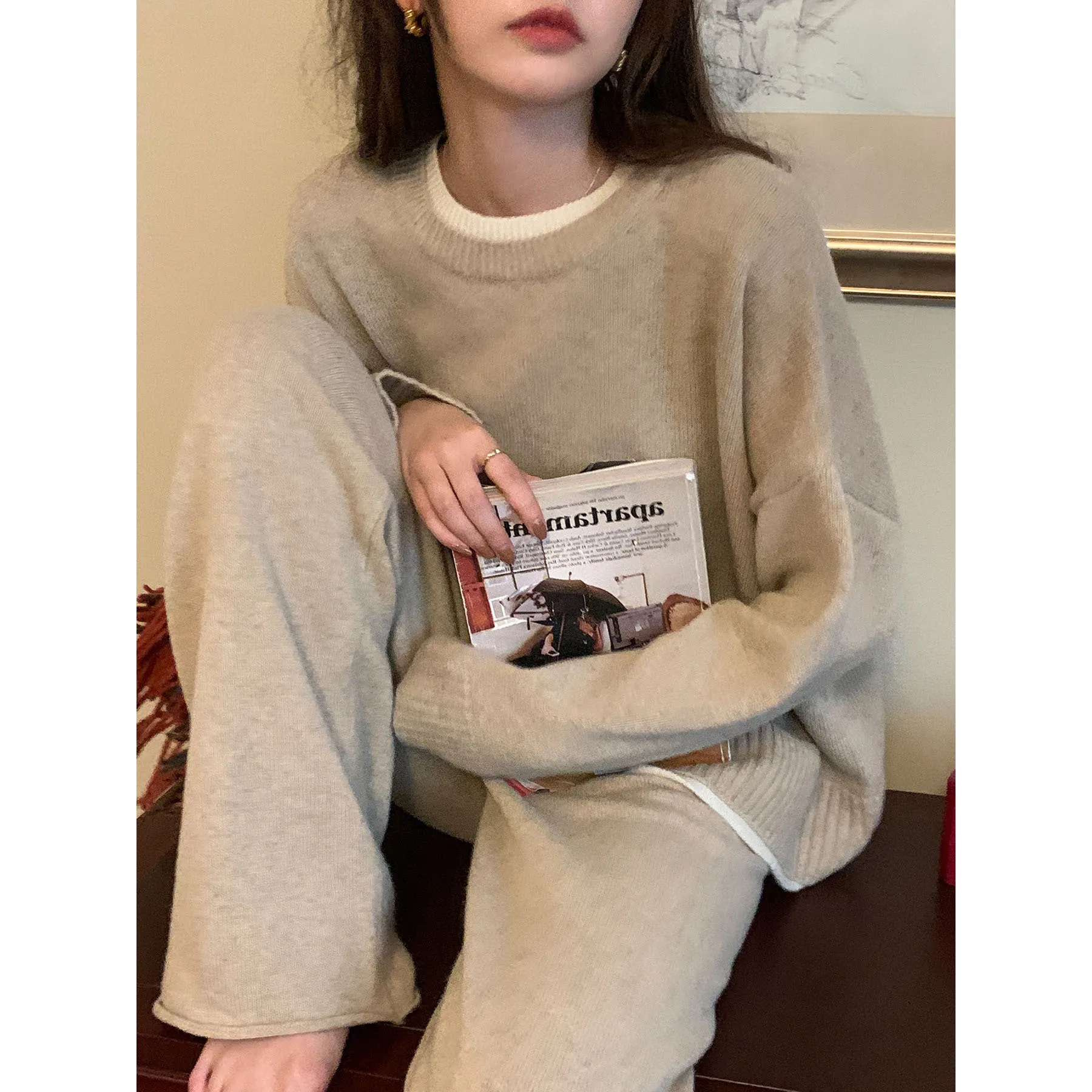 

2021 New trend, fashion, Korean style, wool design, two white border sweaters/elastic waist straight tube floor pants