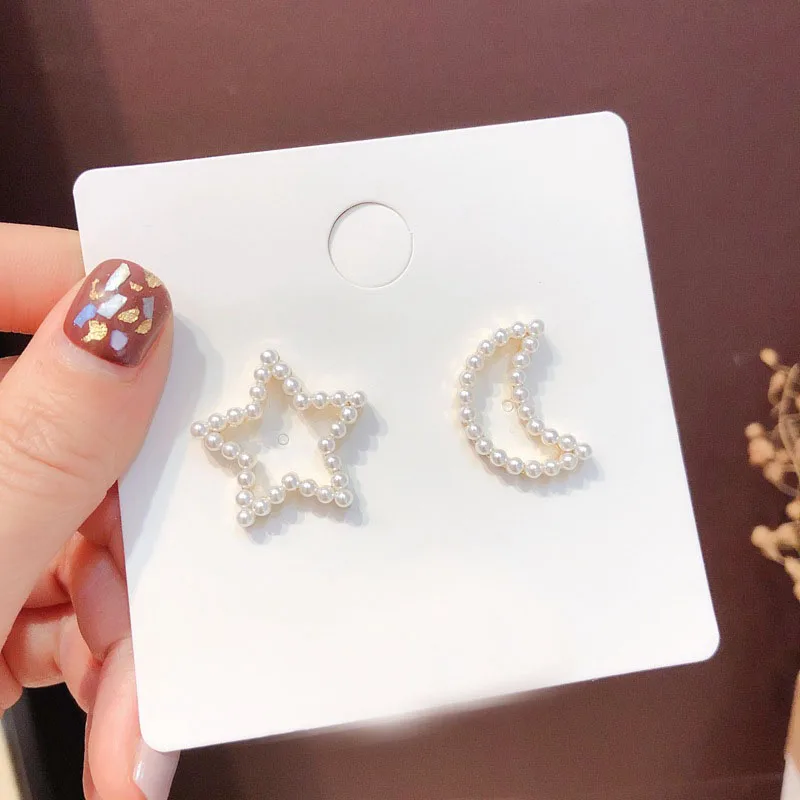 Модные простые серьги в Корейском стиле с жемчугом и кристаллами виде Луны для
