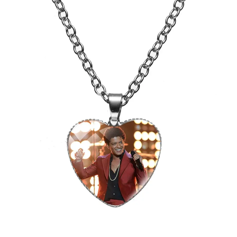 Любимой звезды Bruno Mars цепи ожерелье популярная певица стеклянный купол сердце