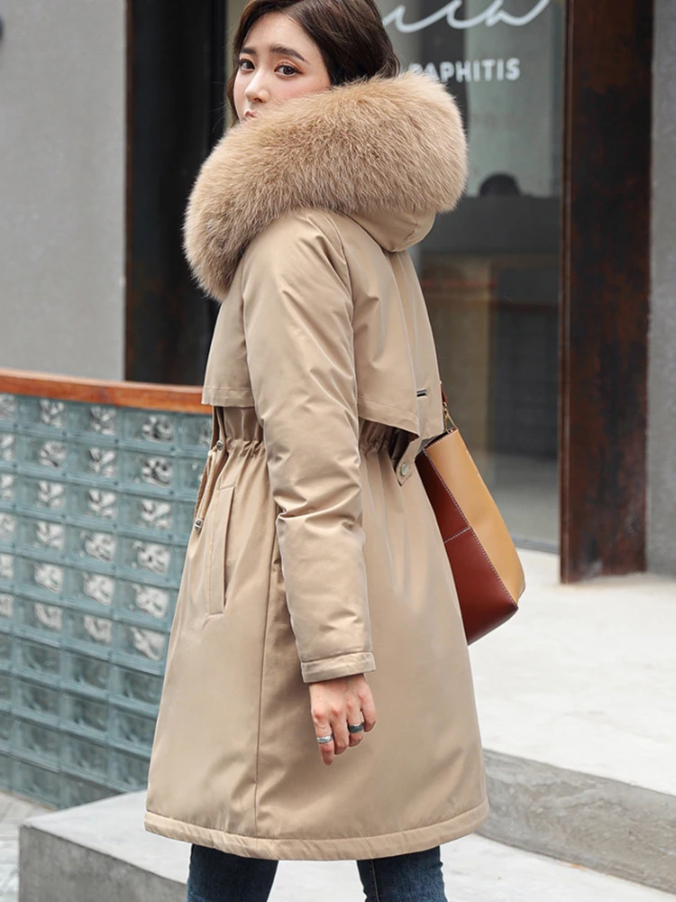 Куртка женская зимняя хлопковая с регулируемой талией и меховым воротником |