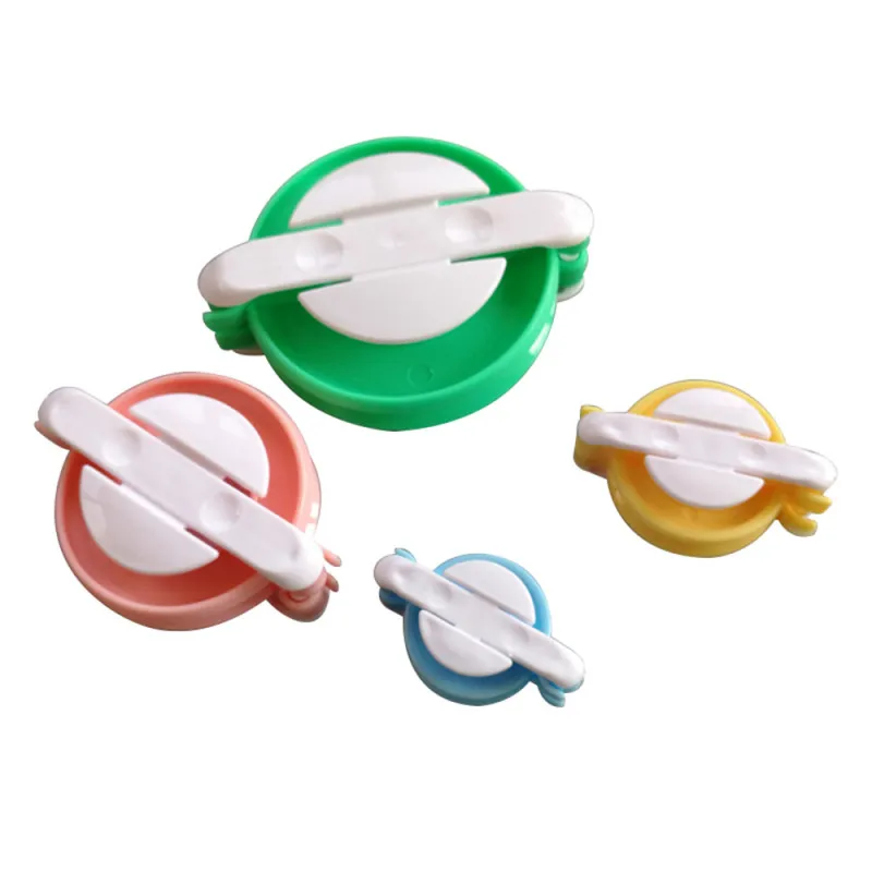 

Pompon Set 4pcs PomPom Maker Clover Fluff Ball Weaver Needle DIY Craft Knitting Loom Tool Craft Multicolor Sewing Ball Maker