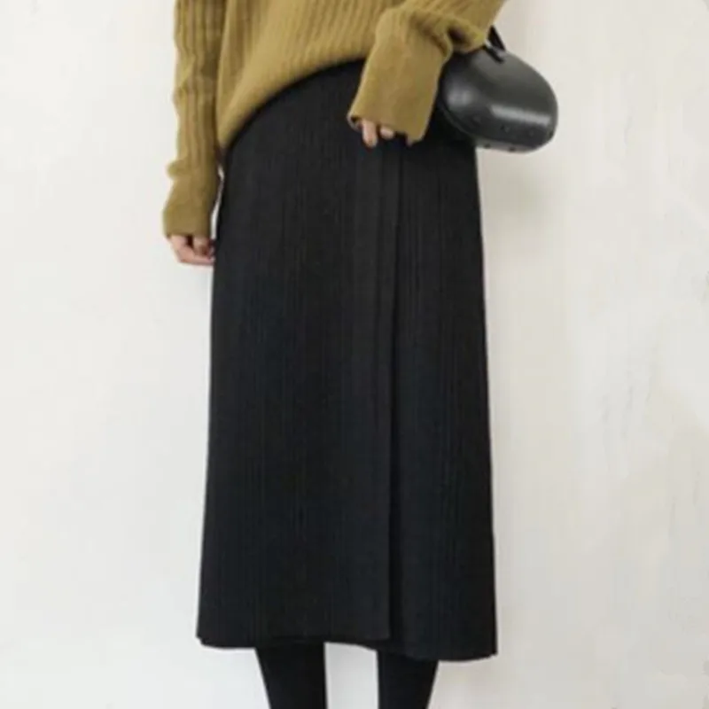 

Женская прямая трикотажная юбка до середины икры, с высокой талией