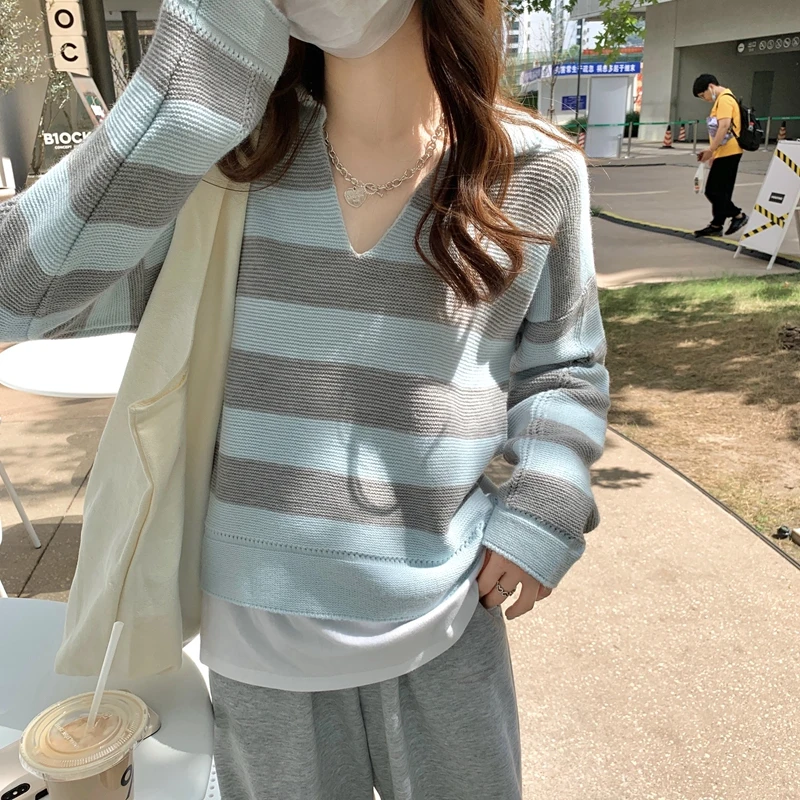 

Spring/Autumn Women's Sweater Long Sleeve V-neck Stripe New Fashion Casual Slim Stretch Cotton Pullover Top Houthion