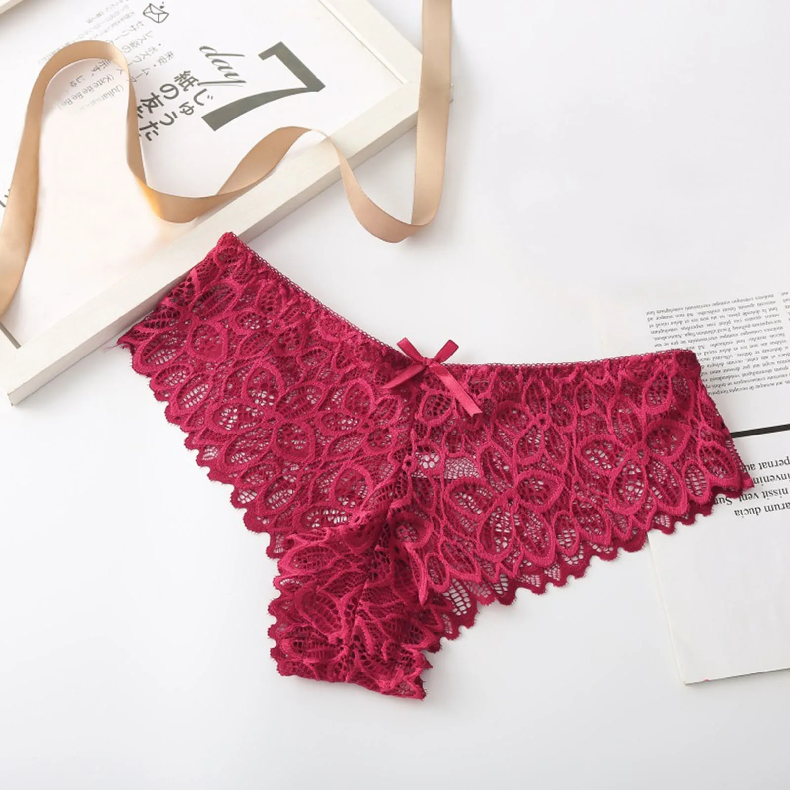 

Lace Women's Sexy Thongs G-string Femme Underwear Panties Briefs For Ladies T-back 1pc Solid Hollow Lingerie Low Waist Bragas