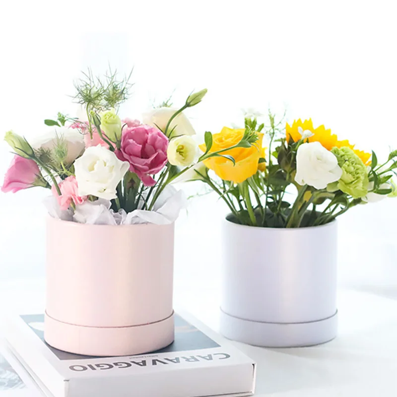 

Flower Box Gift Packaging Box Round Hug Bucket Storage Flower Cardboard Box Candy Day Lover Rose Box Portable
