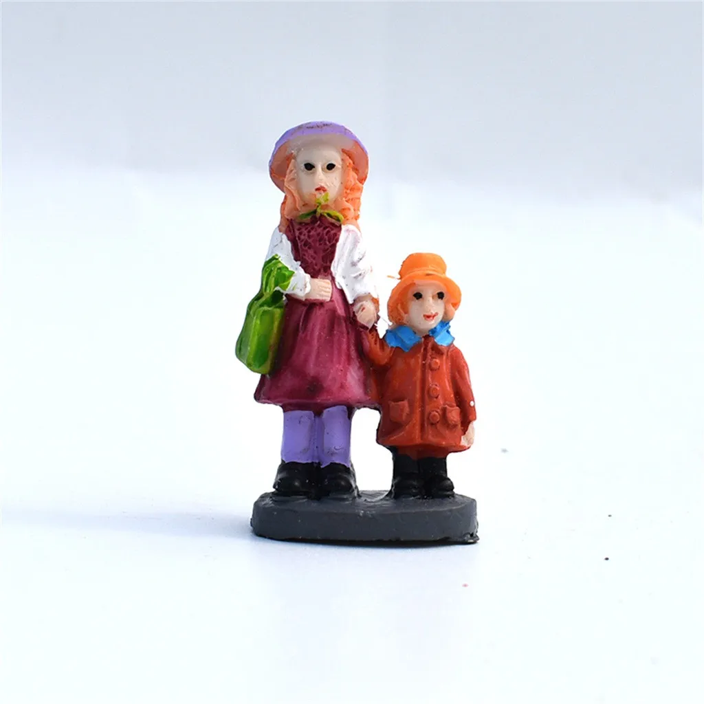 

10Pcs Light Miniature Furniture House Resin Decorate Creative Christmas Gifts Kids Play house toys juguetes