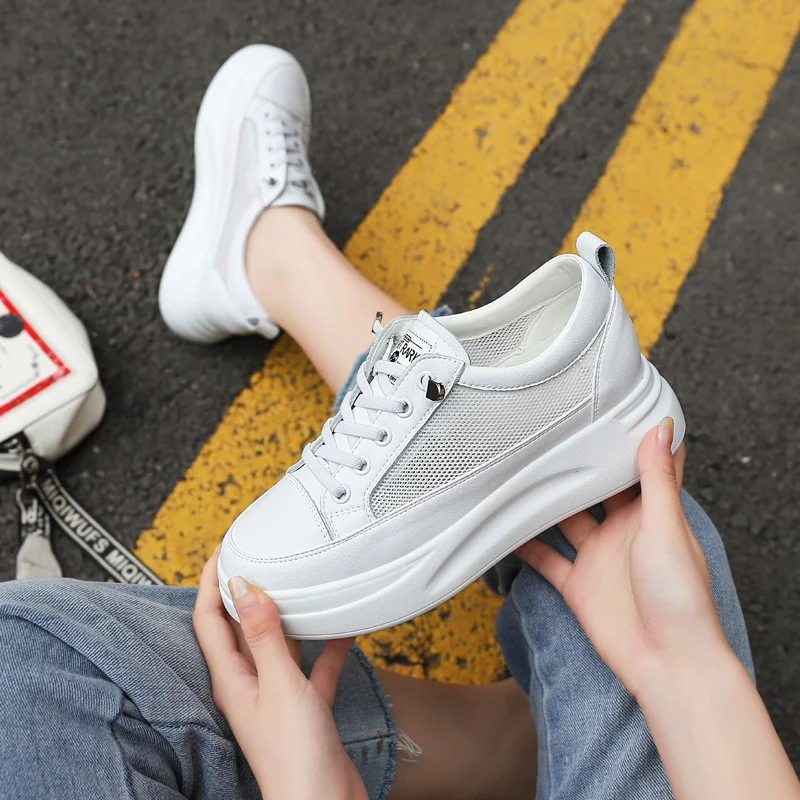 

Черные женские кроссовки Fittnes женская спортивная обувь для детей для бега тенниса на толстой подошве белые спортивные туфли самая популярн...