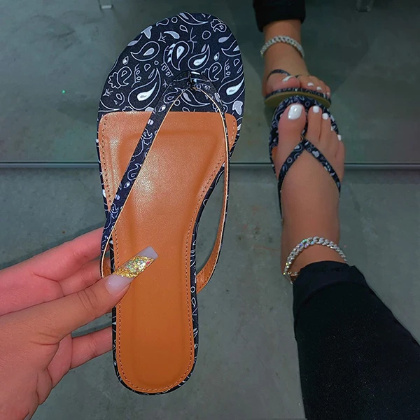 

Fashion Sexy Candy Color Flip Flops Outdoor Flat Female Slippers 2021 Summer New Style Plus Size Comfortable Beach Slippers