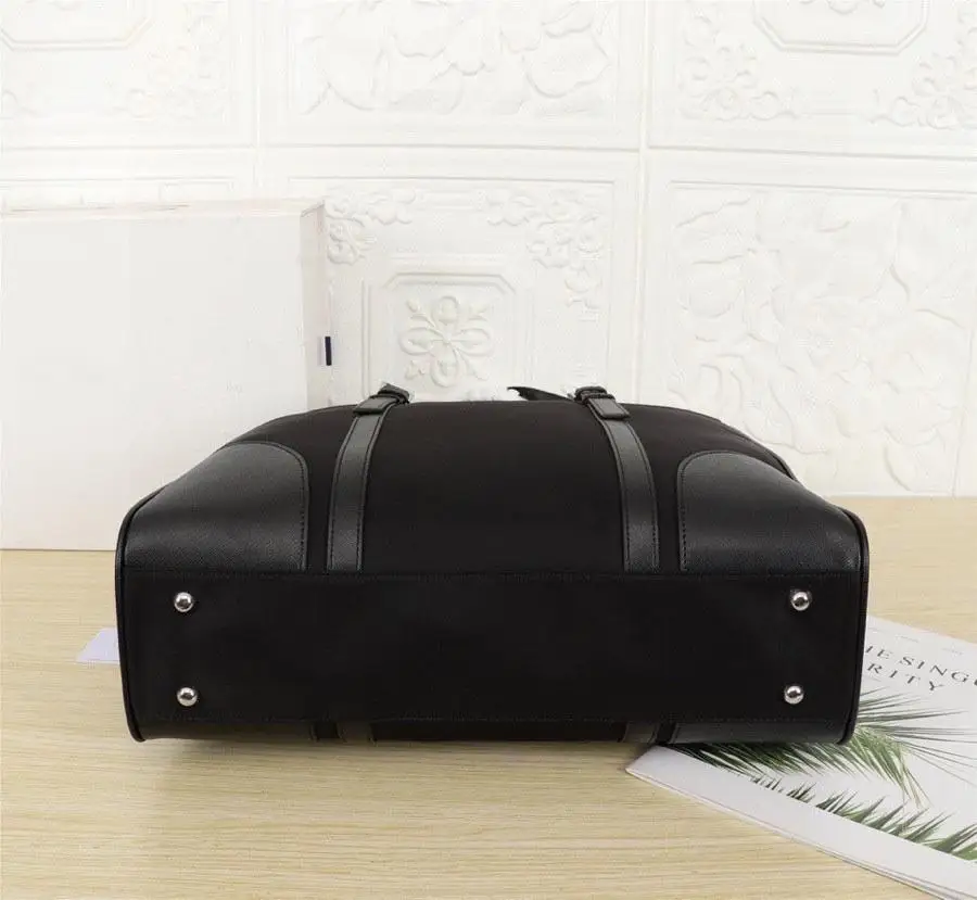 

2021 men's black waterproof nylon designer briefcase laptop bag large capacity classic casual office handbag