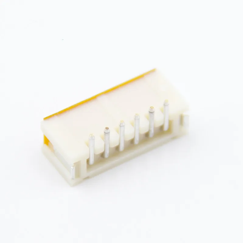 

Фонарь (LF)(SN) разъем, расстояние между штырьками разъема 1,5