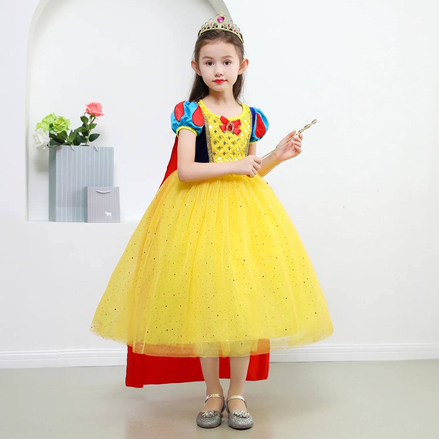 Новый детский карнавальный маскарадный костюм Белоснежное платье карнавальные