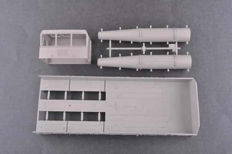 Телефон Trumpeter 01051 1/35 русский 9P78 1 для системы Iskander M 9K720 (камень с функцией SS