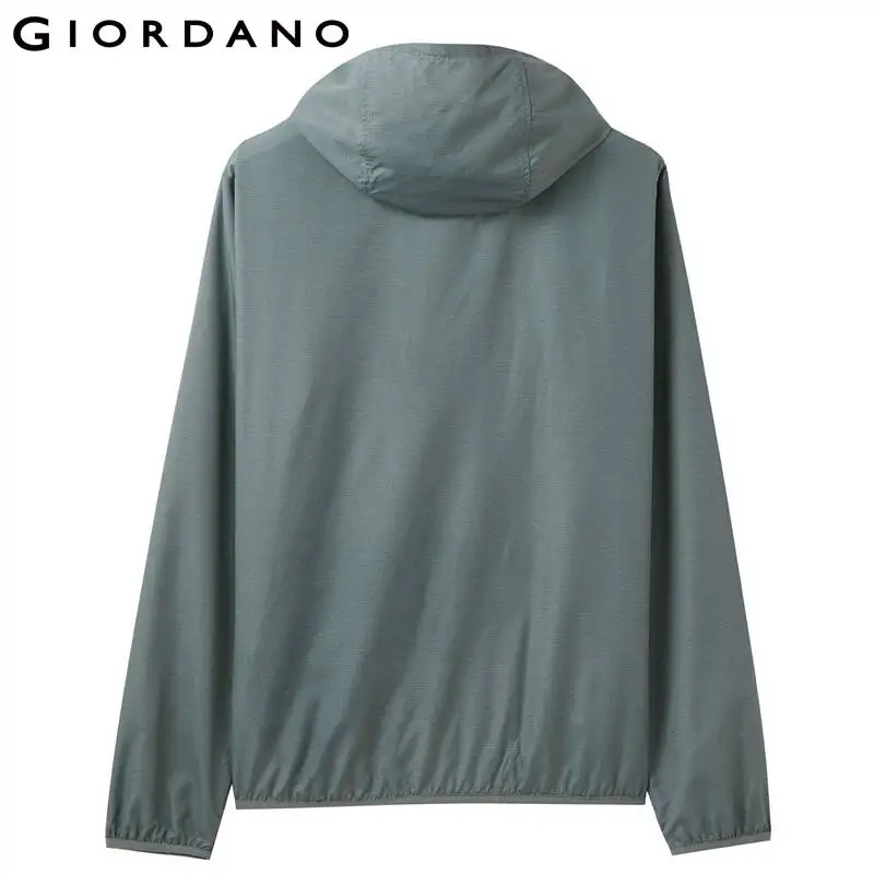Мужская куртка Giordano легкая с капюшоном и карманами защитой от ультрафиолета UPF 50 +