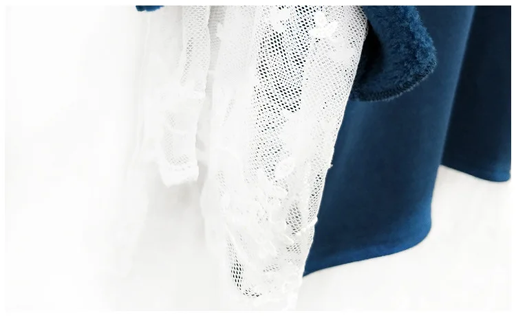 

New children's 5-11 year old children's clothing autumn and winter Korean girls stitching hollow lace thickened non-fleece dress