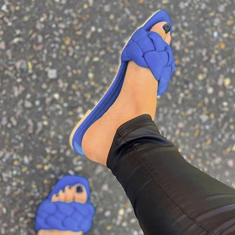 

Women Temperament Slippers Braided Design Charm Open-toe Set Foot 2021 Vacation Beach Flat Sandals Casual Flip Flops Women Shoes
