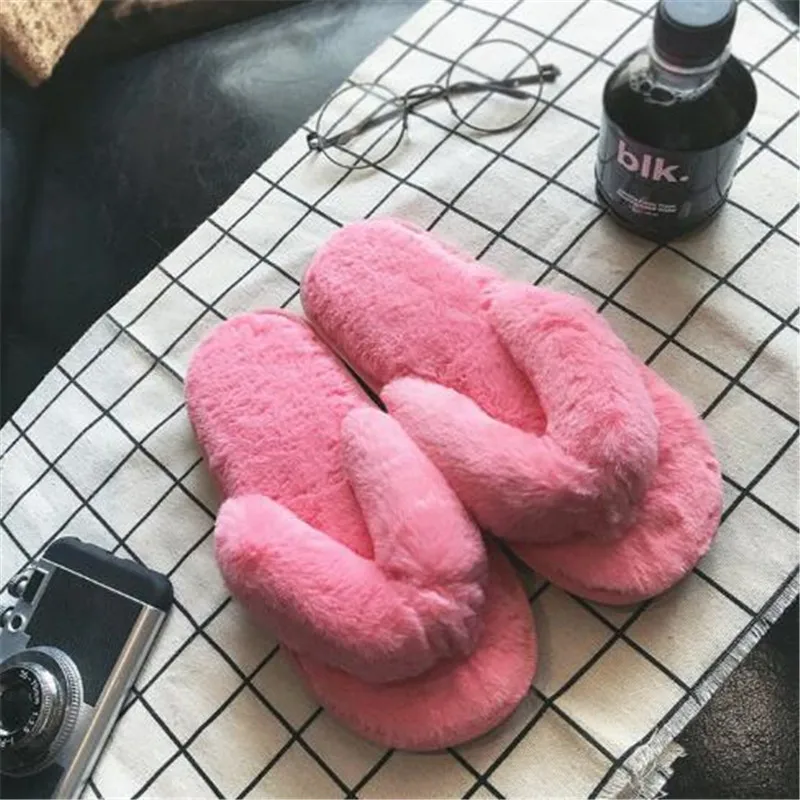 Женские зимние теплые хлопковые тапочки; модные Pantufa; черный плюшевый Вьетнамки; женские меховые шлепанцы; женские пушистые домашние меховые Тапочки