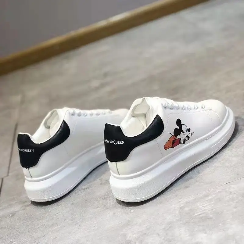 

Skateboard Shoes Men Pring Brand Spring Designer Wedges White Sneakers Platform Tenis Feminino Trainers Mcqueens Male Walking