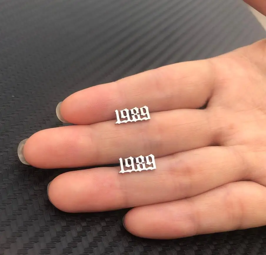 Женские серьги пусеты Yiustar из нержавеющей стали с цифрой в год на заказ 80