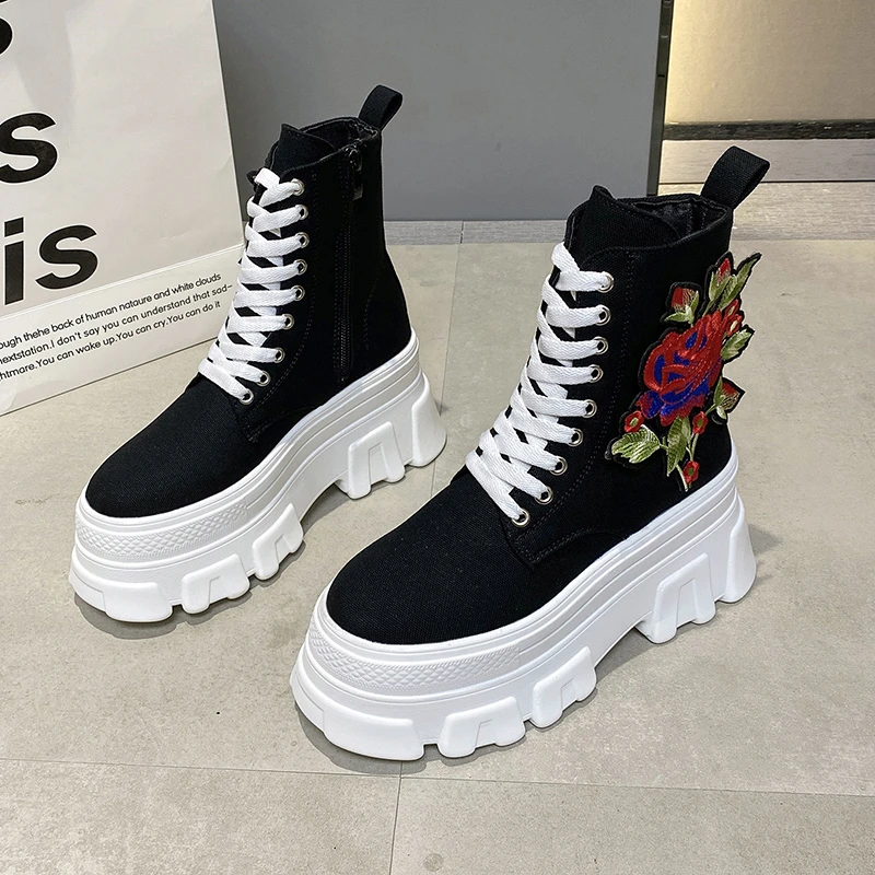2022 New Platform Winter Boots Women Fashion Flower Ladies Vulcanized Shoes Casual Chunky Sneakers Women Zapatillas De Mujer