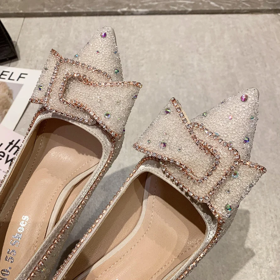 2021 новые женские туфли с ремешком на пряжке сексуальные украшением в виде