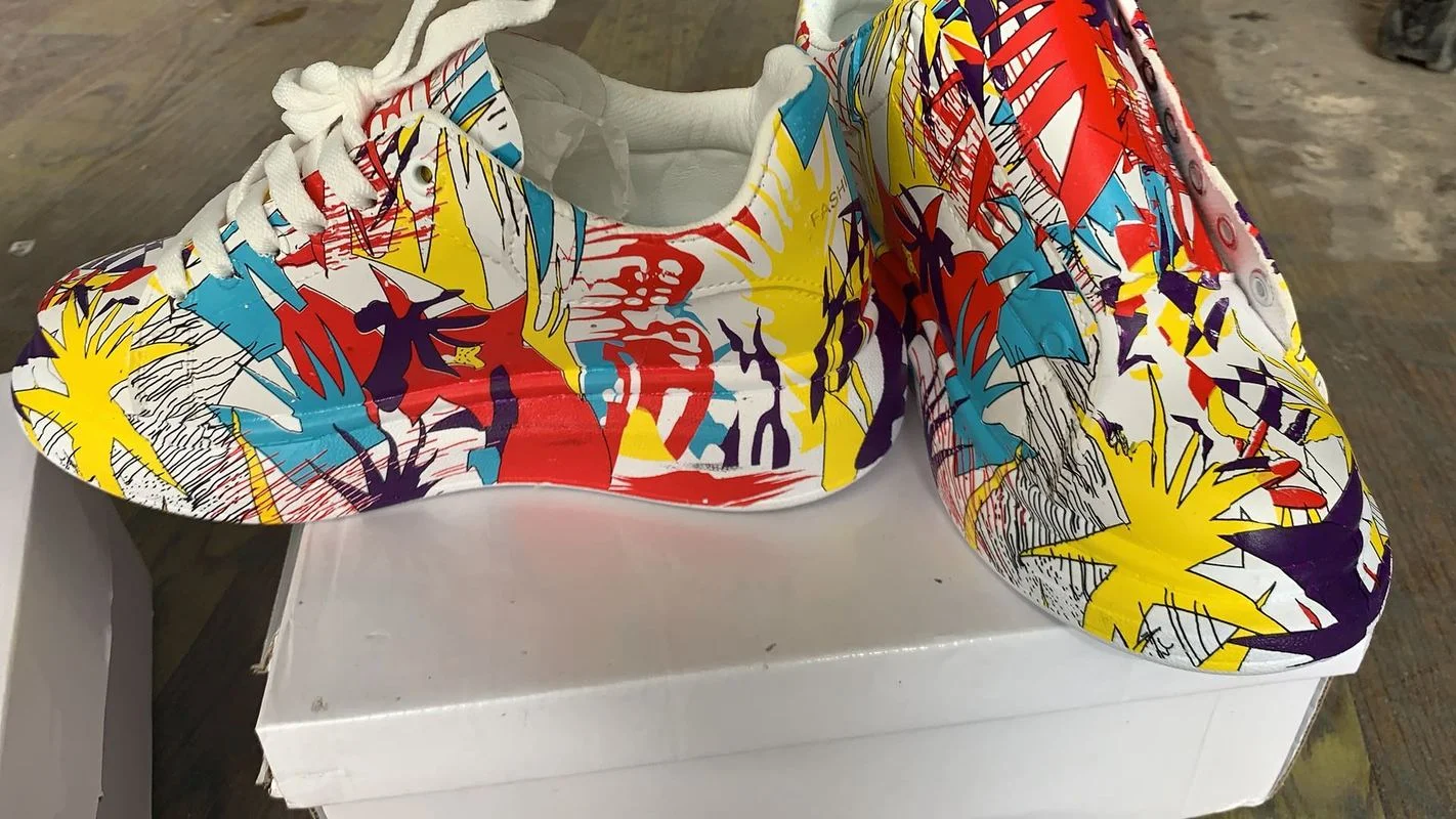 

2021 Summer Graffiti Women Vulcanize Sneakers Platform Flat Pu Leather Upper Street Style Cool Punk Ladies Shoes Female Whosale