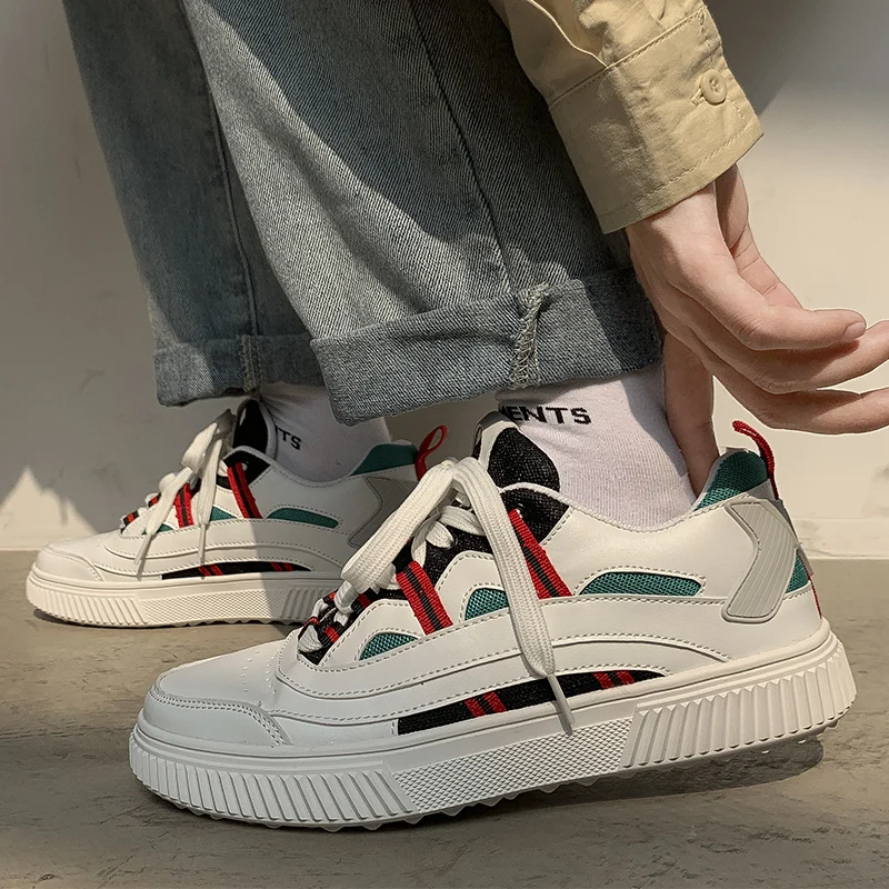 

Spring New Fashion Men Casual Shoes Lightweight Lace Up Outdoor Walking Shoes Joker Simple Comfortable Low Board Shoe