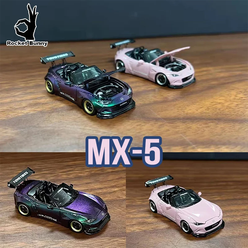 1:64 Carros Toys edición limitada, camaleón Rosa PANDEM MX5, Diorama de resina que abre la puerta, modelo de coche, colección en miniatura YM