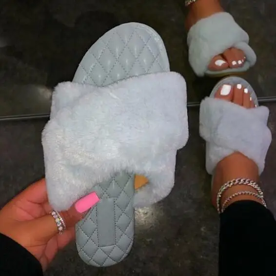 

2020 Autumn winter outdoor leisure all-match ms slippers new fox fur cross leather home durable flat non-slip women's sandals