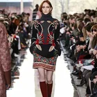 Женский трикотажный свитер с цветочной вышивкой, теплый вязаный пуловер с воротником-хомутом и юбка с цветочной вышивкой, комплект из 2 предметов XXL, 2022