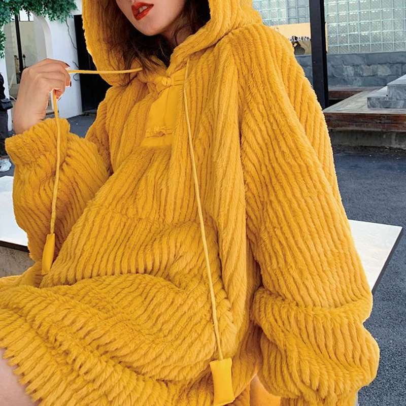 Возможно у женские желтые шерстяные толстовки с капюшоном карманами пуговицами