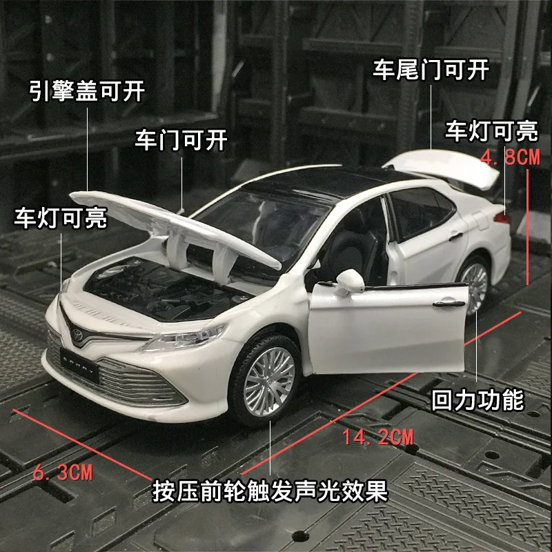 Имитационная модель автомобиля Camry 8 8-го поколения Toyota в масштабе 1:32 легкового