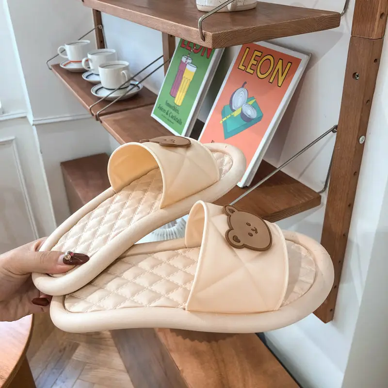

HOT new Bear Slippers Women Kawaii Shoes Sandals Summer Home Soft Anime Casual Flat Bathroom Slides 2021