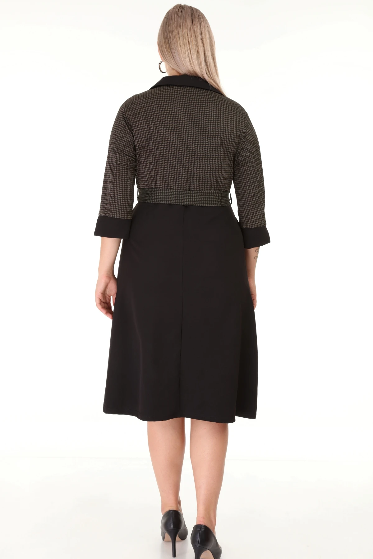 

Lir Women Large Size Arched Three Quarter Sleeve Office Dress Black 1628