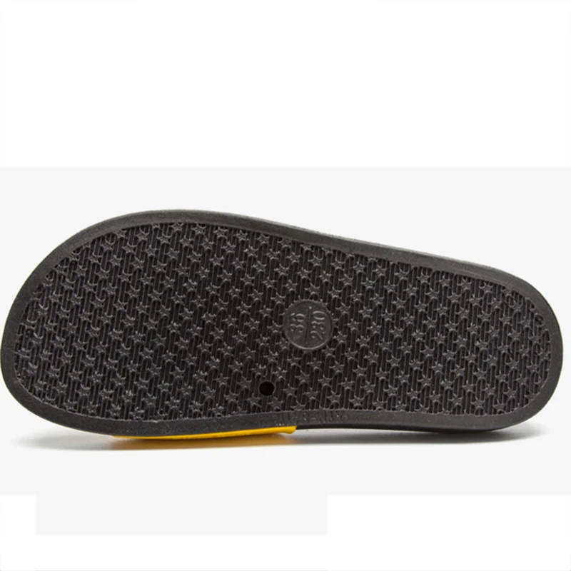 

Summer Slippers New Cute Yellow Duck Beach Slides Women Non-slip Flip Flops Striped Style Outdoor Indoor Sandals for Couple Soft