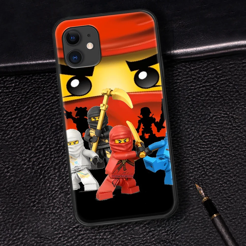 

Legos Ninjago Phone Case For Iphone 5 5S SE 2020 6 6S 7 8 Plus 11 12 Mini X XS XR Pro Max black Coque Fashion Back Pretty Cell