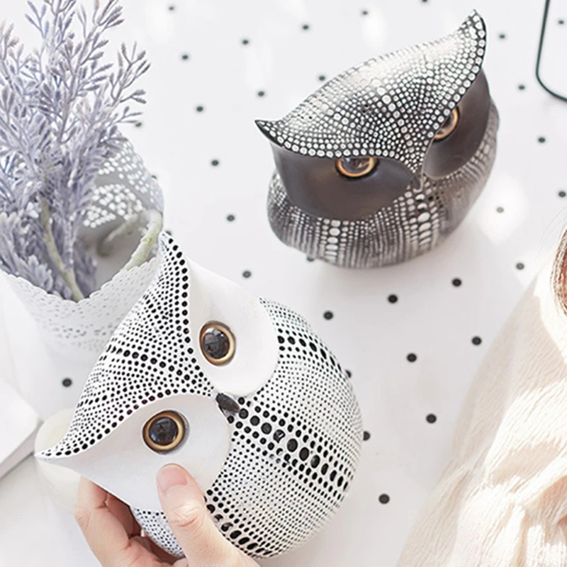 

Minimalist Craft White Black Owls Animal Nordic Style Figurines Resin Miniatures Home Decoration Living Room Ornaments Crafts