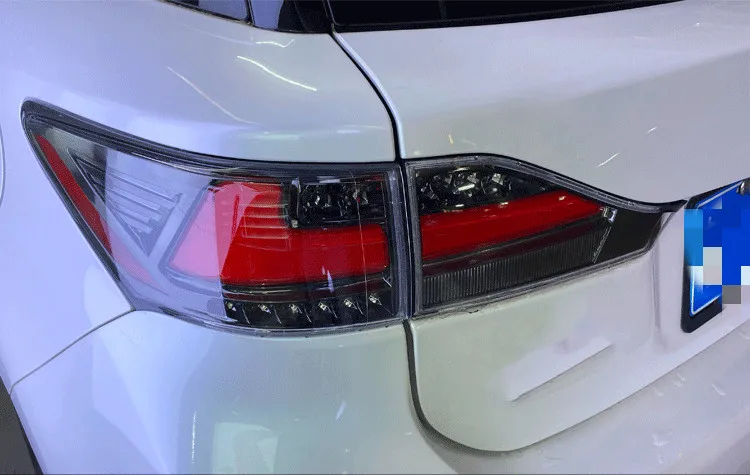 

Osmrk Led tail light brake lamp driving lights turn signal assembly for Lexus CT200