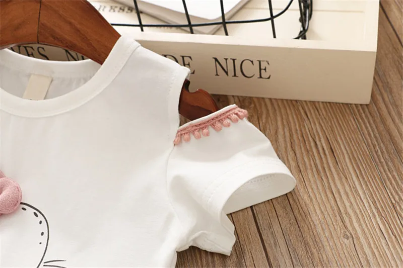 Детская одежда костюм для девочек Футболка с кроликом и открытыми плечами + юбка