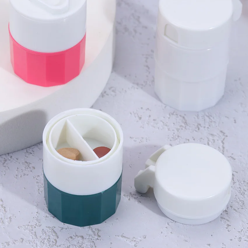 1PC 4 In 1 Portable Layer Powder Tablet Grinder Pill Cutter Medicine Splitter Box Storage Crusher |