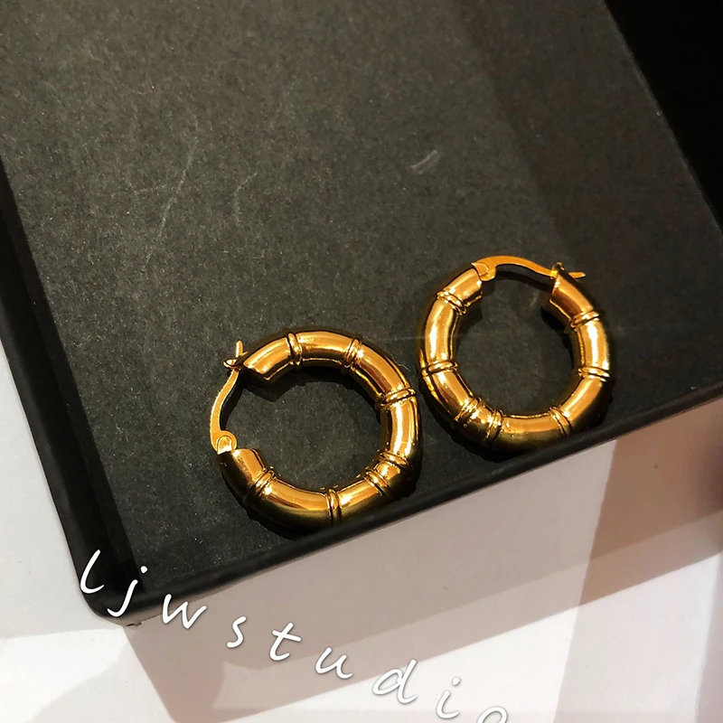 

New European and American single button brass Bamboo Earrings