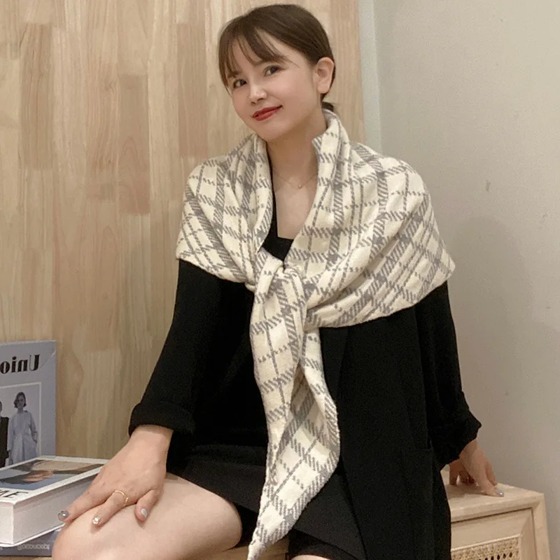 

2021 Korean new imitation cashmere literature and art versatile Plaid women's scarf thickened warm triangular scarf with shawl