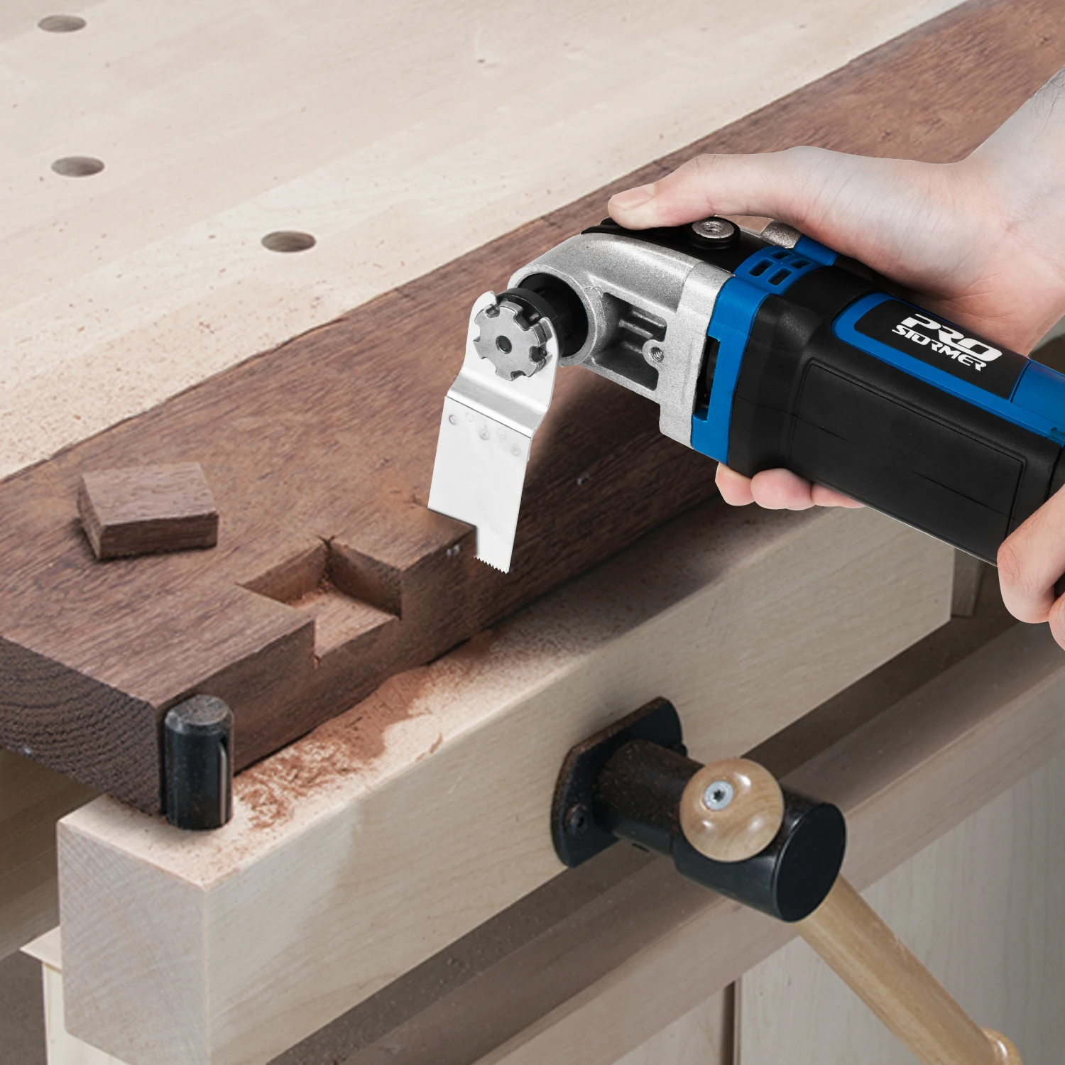 Осциллирующий многофункциональный электрический инструмент с переменной