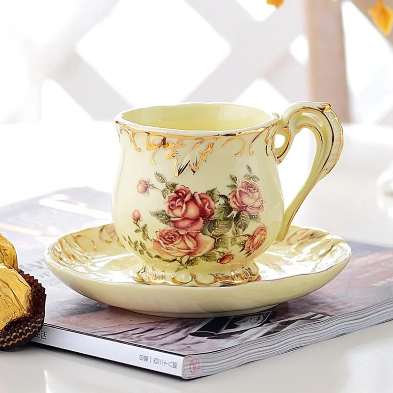 mug and dish 250 мл Роскошная позолоченная керамическая кружка блюдо, керамические кружки Емкость воды чашка для чая Новинка стиль смешивания чашка для кофе и молока забавные кружки - Цвет: mug and dish
