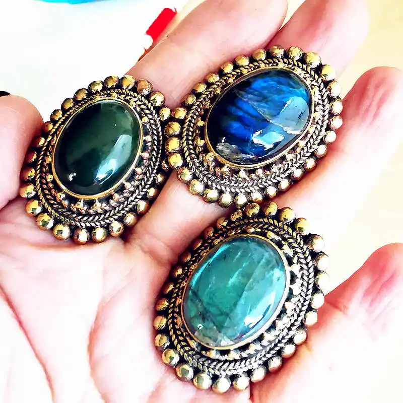 

Natural Labradorite Rings for Man Golden Brass inlaid Natural Stone Big Oval Ring R231