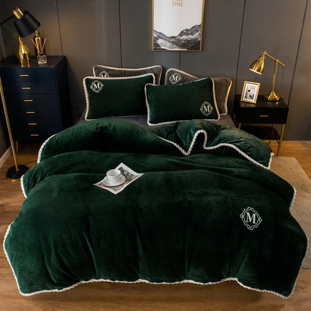 

Dark Green Winter Flannel Quilt Cover Soft Worm Coral Fleece Comforter Cover 1pcs Thickening Warm Duvet Bedding Cover